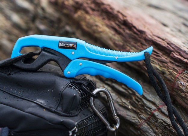 Savage Gear Floating Grip - Imagen 3